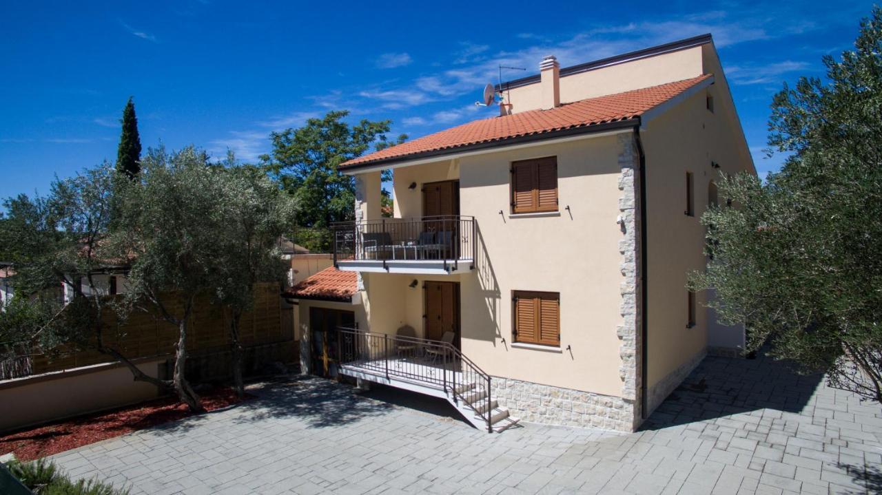 Apartments Villa Diamant With Pool & Whirlpool Чижичи Экстерьер фото